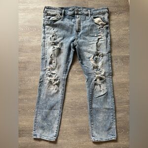 American eagle men’s ripped jeans